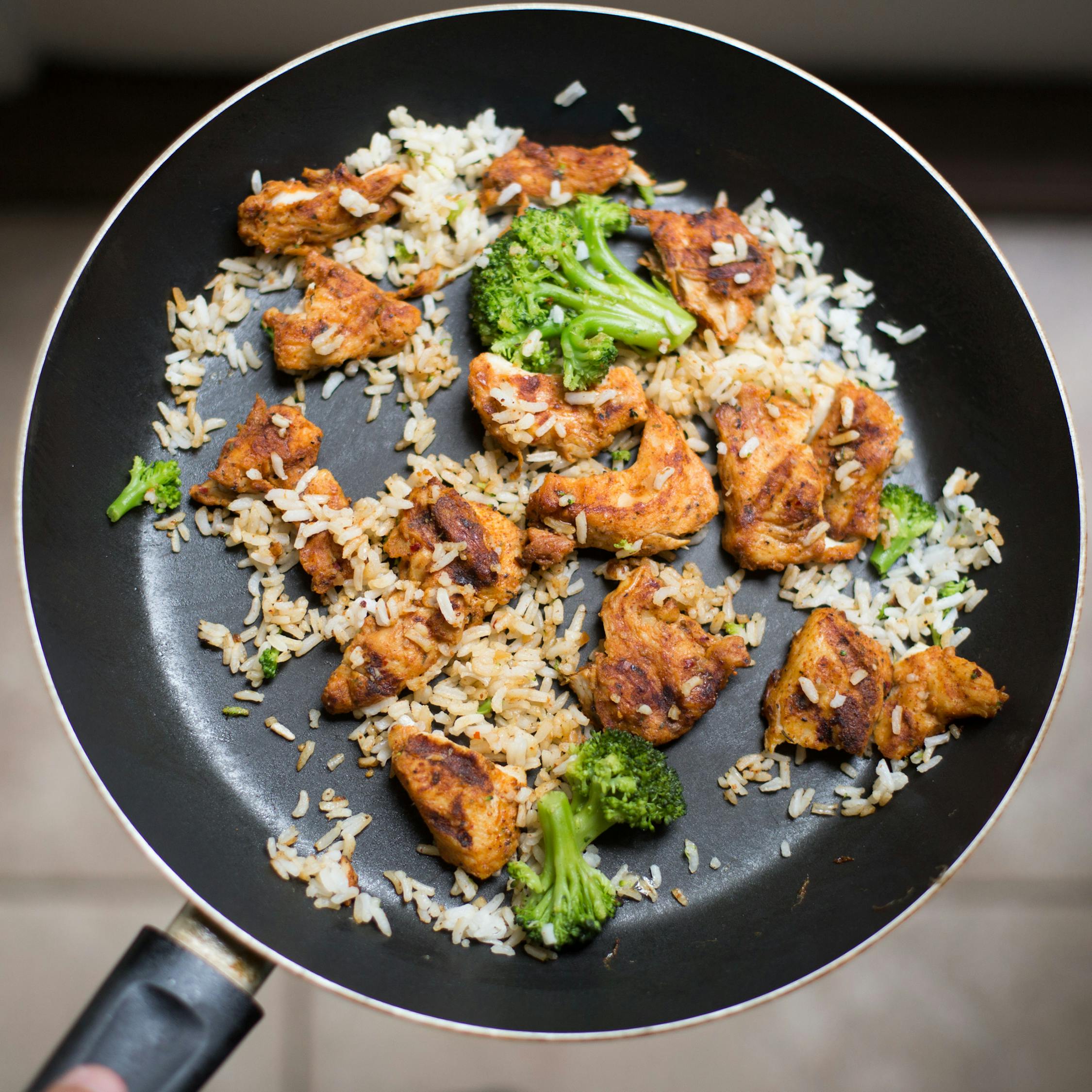 带饭的学生不能进食堂？教育局的回应