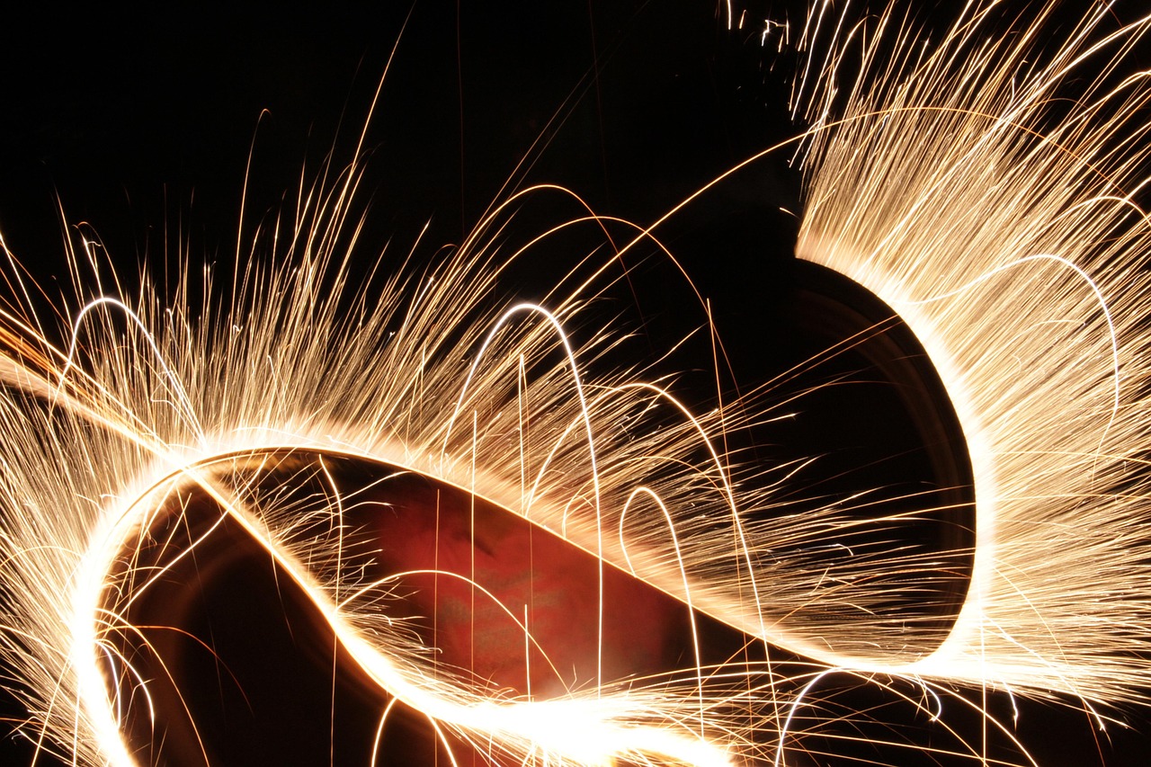 金光闪闪,解析当前黄金价格波动及其对投资者的影响 金光闪闪,解析当前黄金价格波动及其对投资者的影响